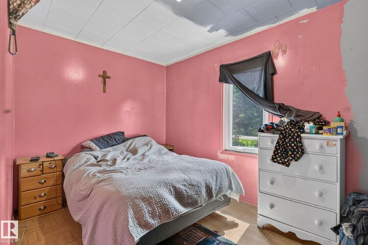 Property Photo:  4711 50 Street  AB T0E 0H0 