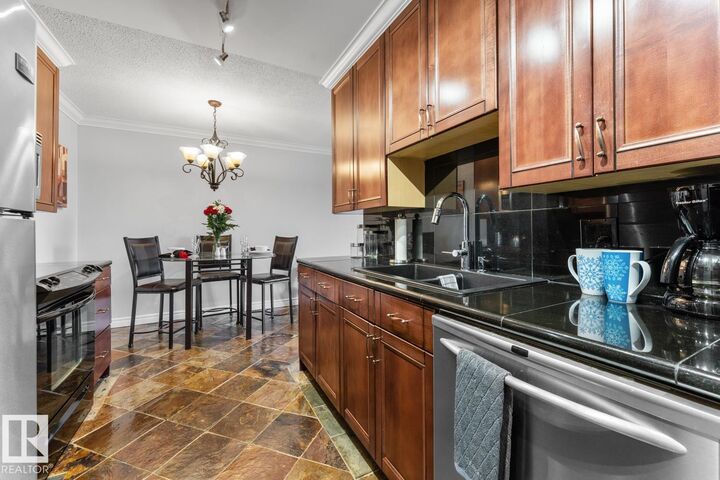 Property Photo:  911 10 Street 307  AB T9M 1J8 