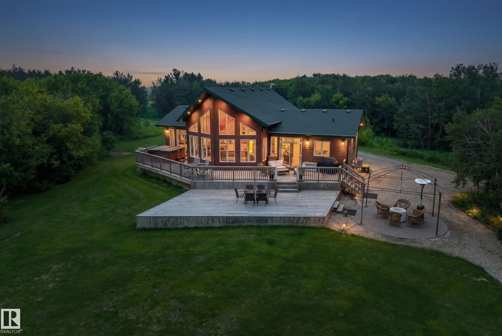 Property Photo: 48109 RR 155 AB T0B 2C0