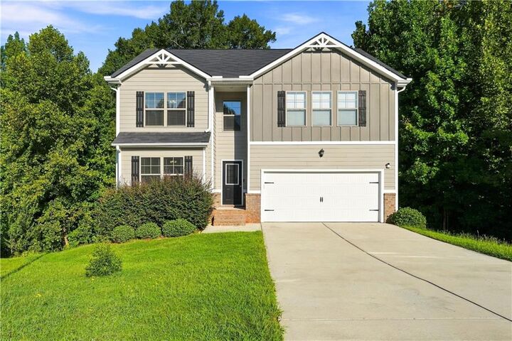 Property Photo: 337 Daffodil Drive GA 30179