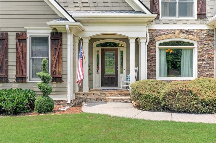 Property Photo: 209 Amberleigh Circle GA 30184