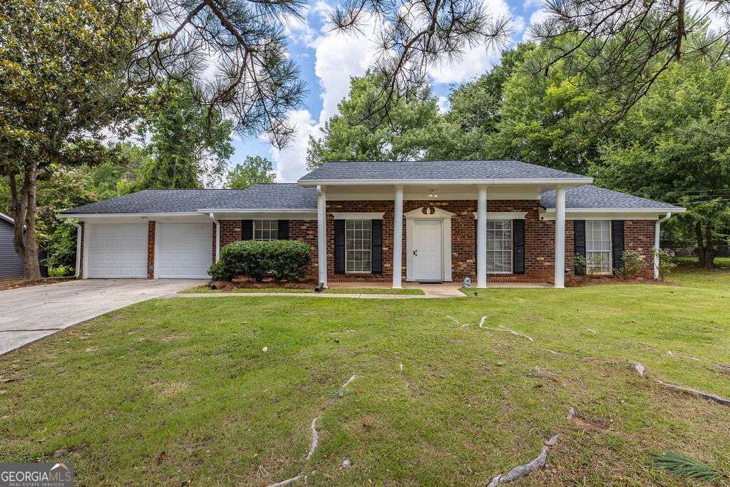 Property Photo: 2053 Wellborn Road GA 30058