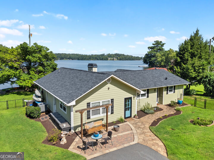 Property Photo:  276 Roberts Point Road  GA 30233 