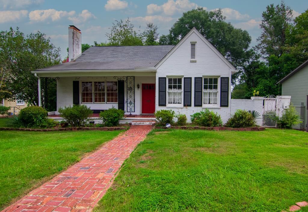 Property Photo:  1609 Richard Street  GA 31906 
