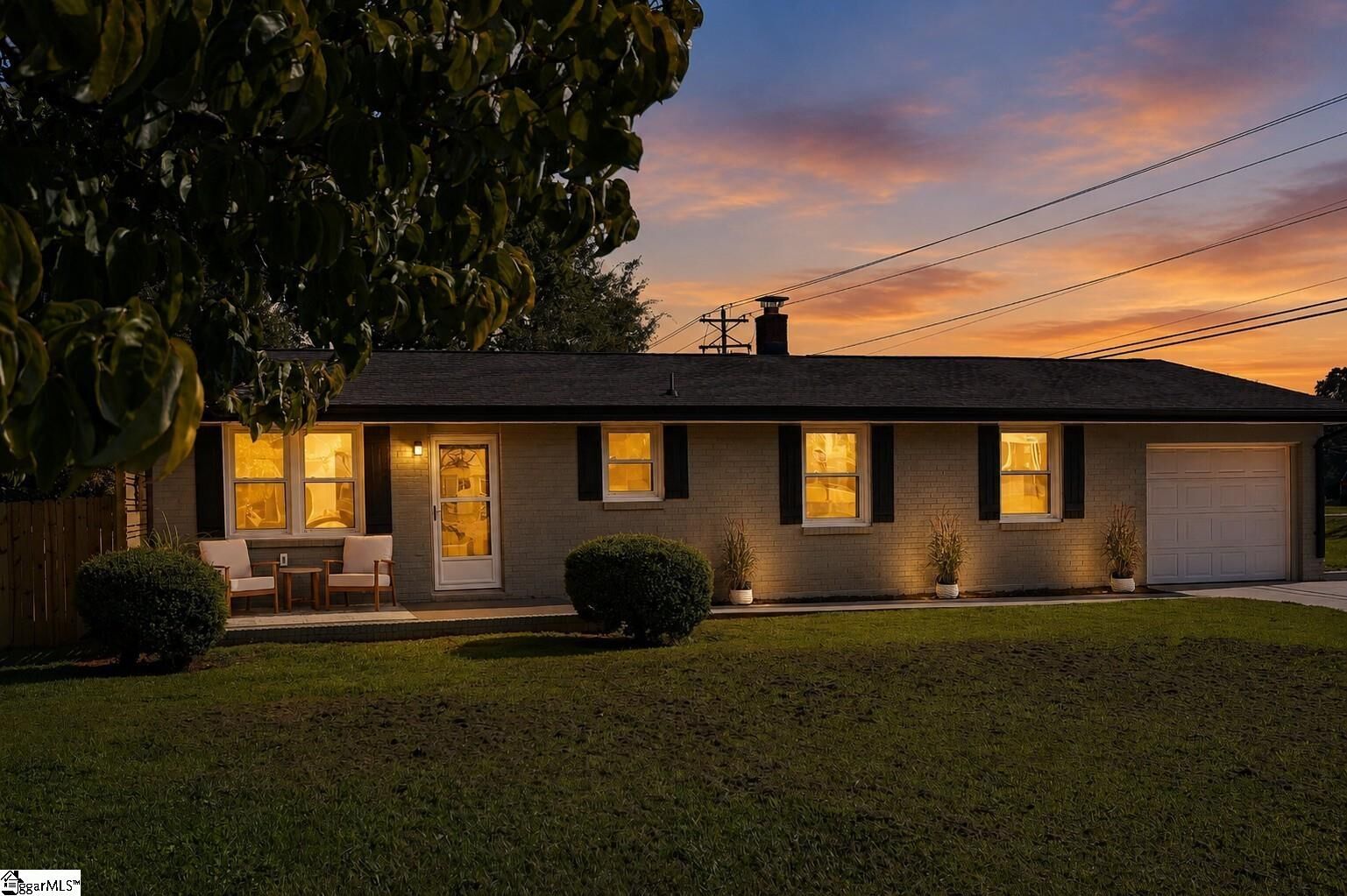 Property Photo:  111 Paxton Street  SC 29662 