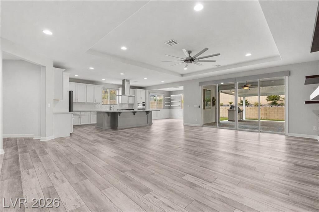 Property Photo: 5927 Villa Loma Street NV 89148