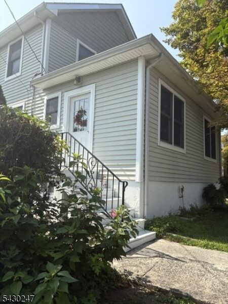 Property Photo:  317 Ware Ct  NJ 08805 
