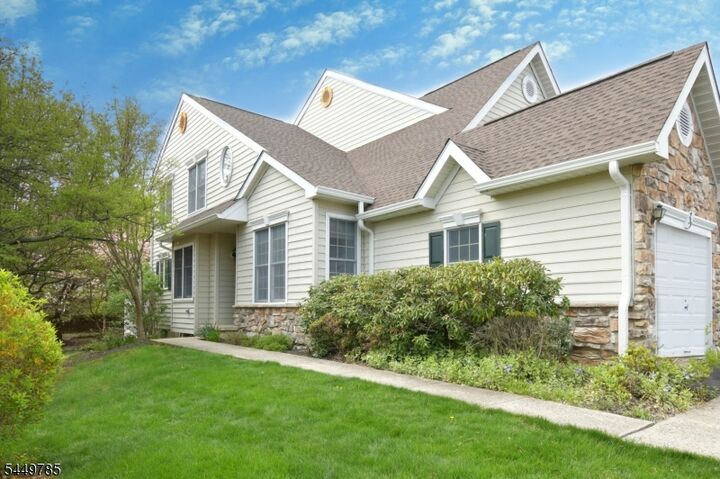Property Photo:  253 Patriot Hill Dr  NJ 07920 