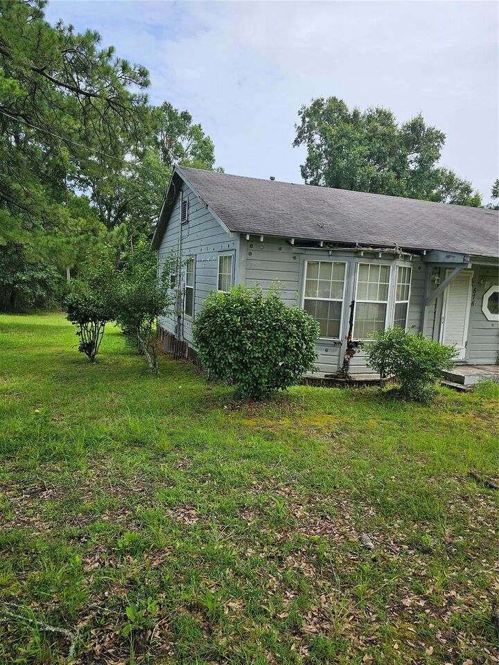 Property Photo: 676 Burch Street TX 75951