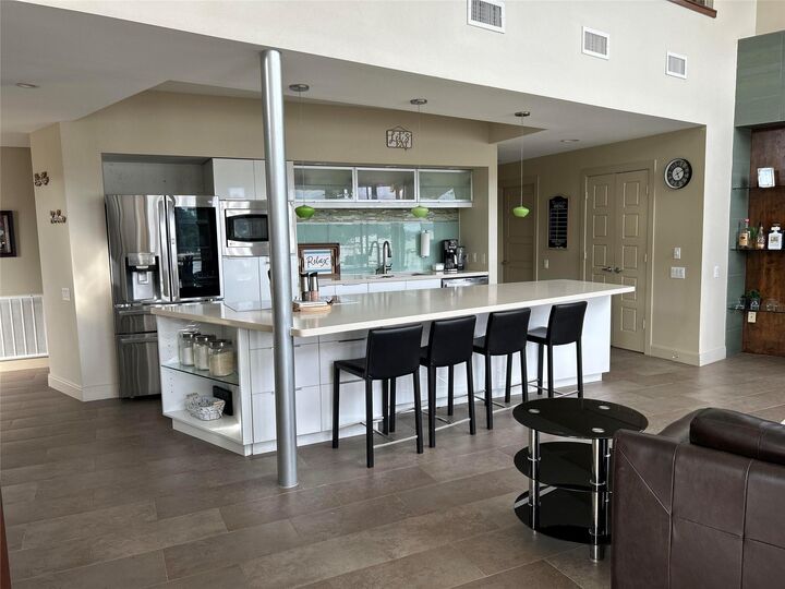 Property Photo: 68 Edgewater Way TX 77364