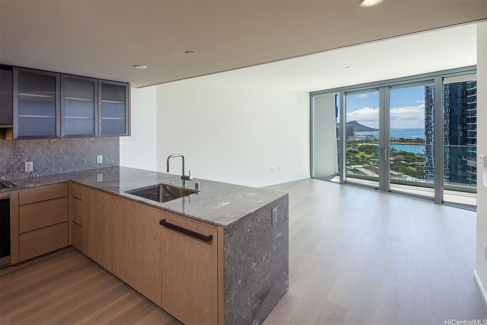 Property Photo:  1000 Auahi Street 2504  HI 96814 