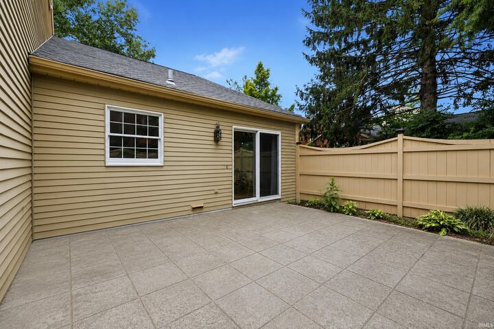 Property Photo: 2648 E Windermere Woods Drive IN 47401