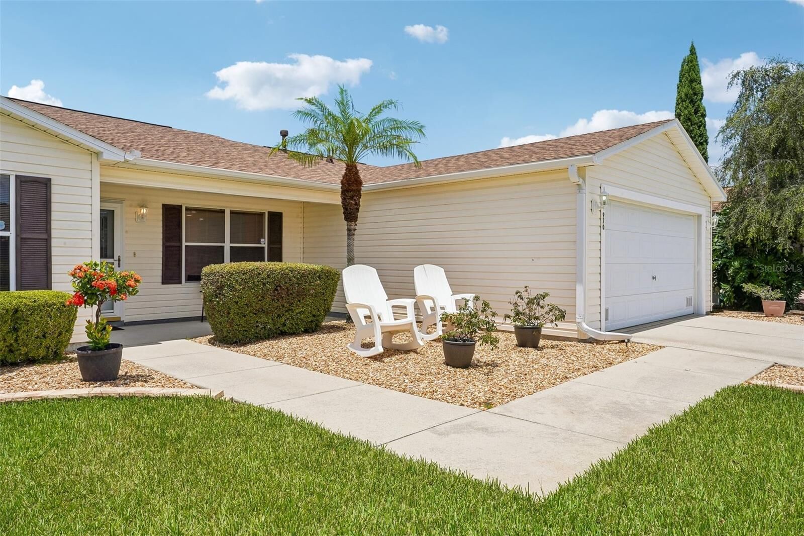 Property Photo: 970 Kenova Avenue FL 32162