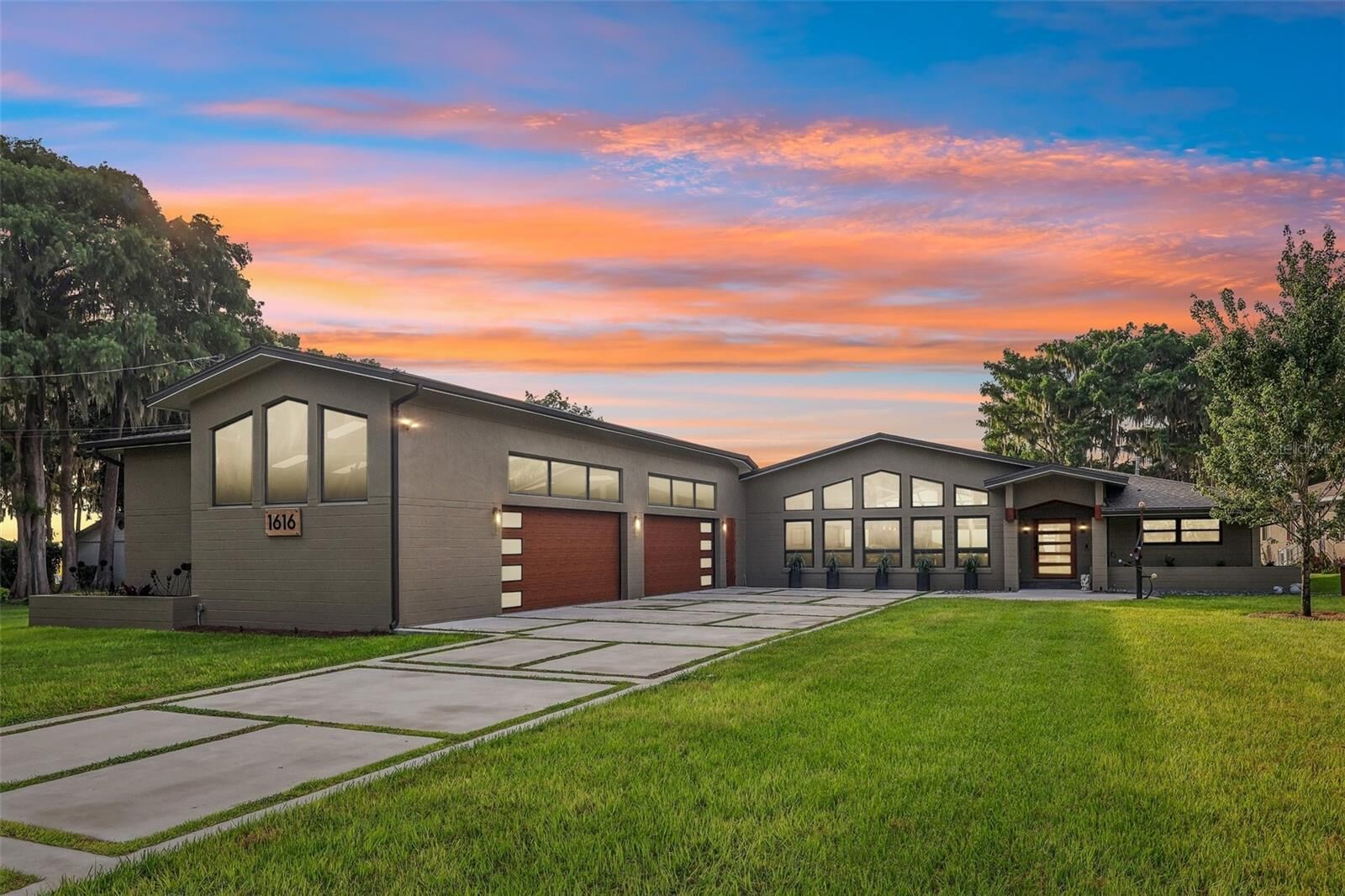 Property Photo:  1616 Loves Point Drive  FL 34748 