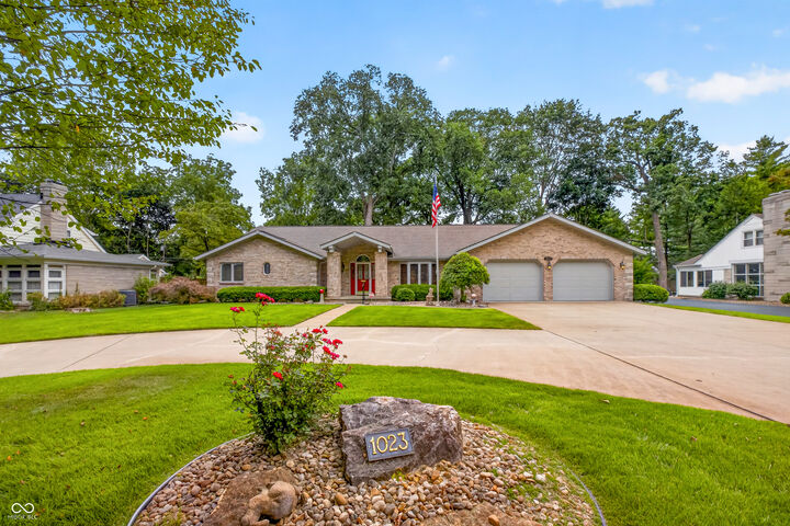 Property Photo:  1023 Hawthorne Drive  IN 47203 