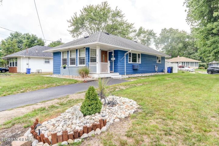 Property Photo:  2 Catalina Court  NJ 08753 