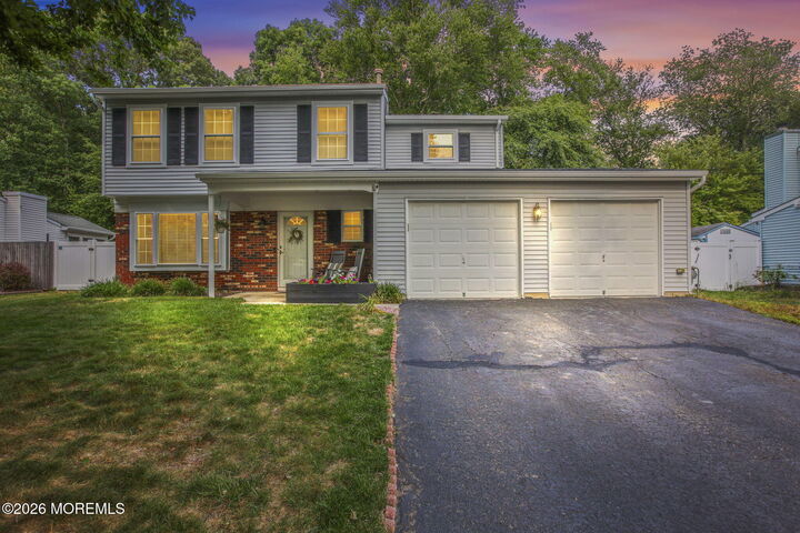 Property Photo:  30 Sweetbriar Trail  NJ 07731 