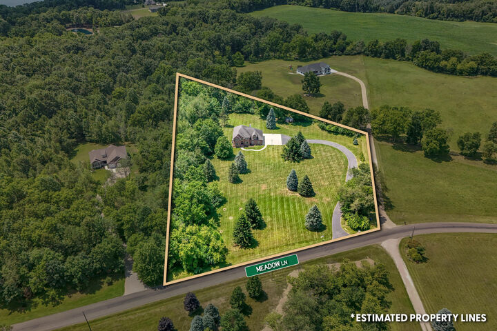 Property Photo:  1230 Meadow Lane  MI 49242 