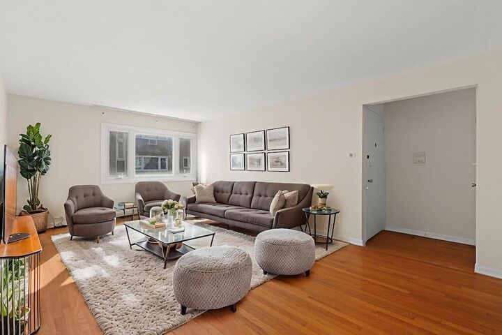 Property Photo:  8121 S King Drive B2  IL 60619 