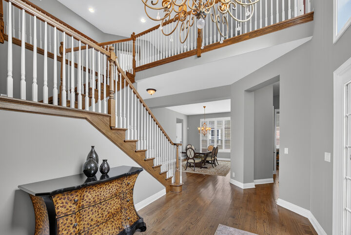 Property Photo: 1113 Ashley Lane IL 60010