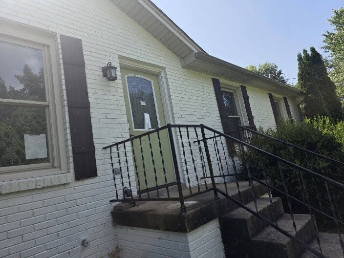 Property Photo:  2819 Sparrow Dr  TN 37040 
