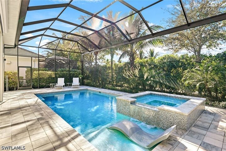 Property Photo: 3176 Capistrano Lane FL 34114