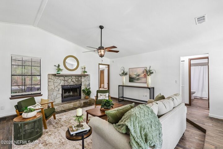 Property Photo:  1864 Sherwood Drive  FL 32068 
