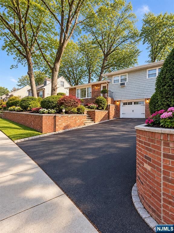 Property Photo:  1032 Glen Road  NJ 07024 