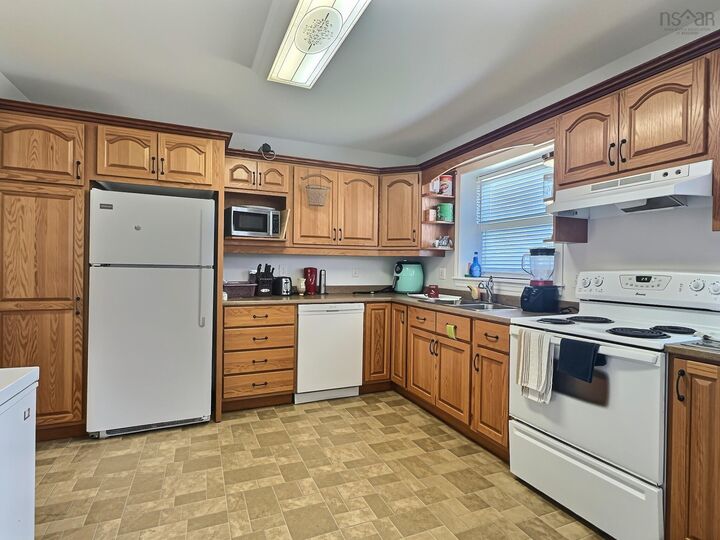 Property Photo: 43 Truro Heights Connector Road NS B6L 1W4