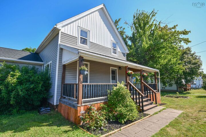 Property Photo: 16 School Street NS B0N 1P0