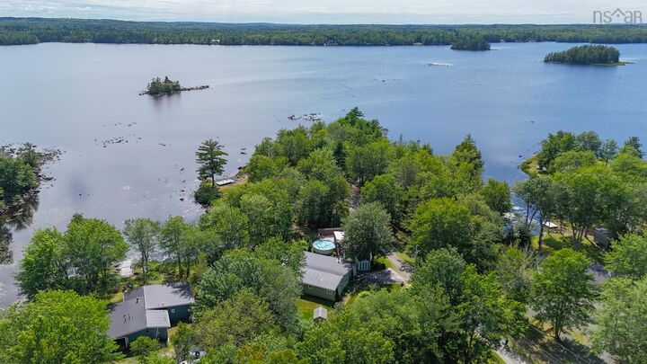 Property Photo: 21 Lakeview Road NS B0R 1E0