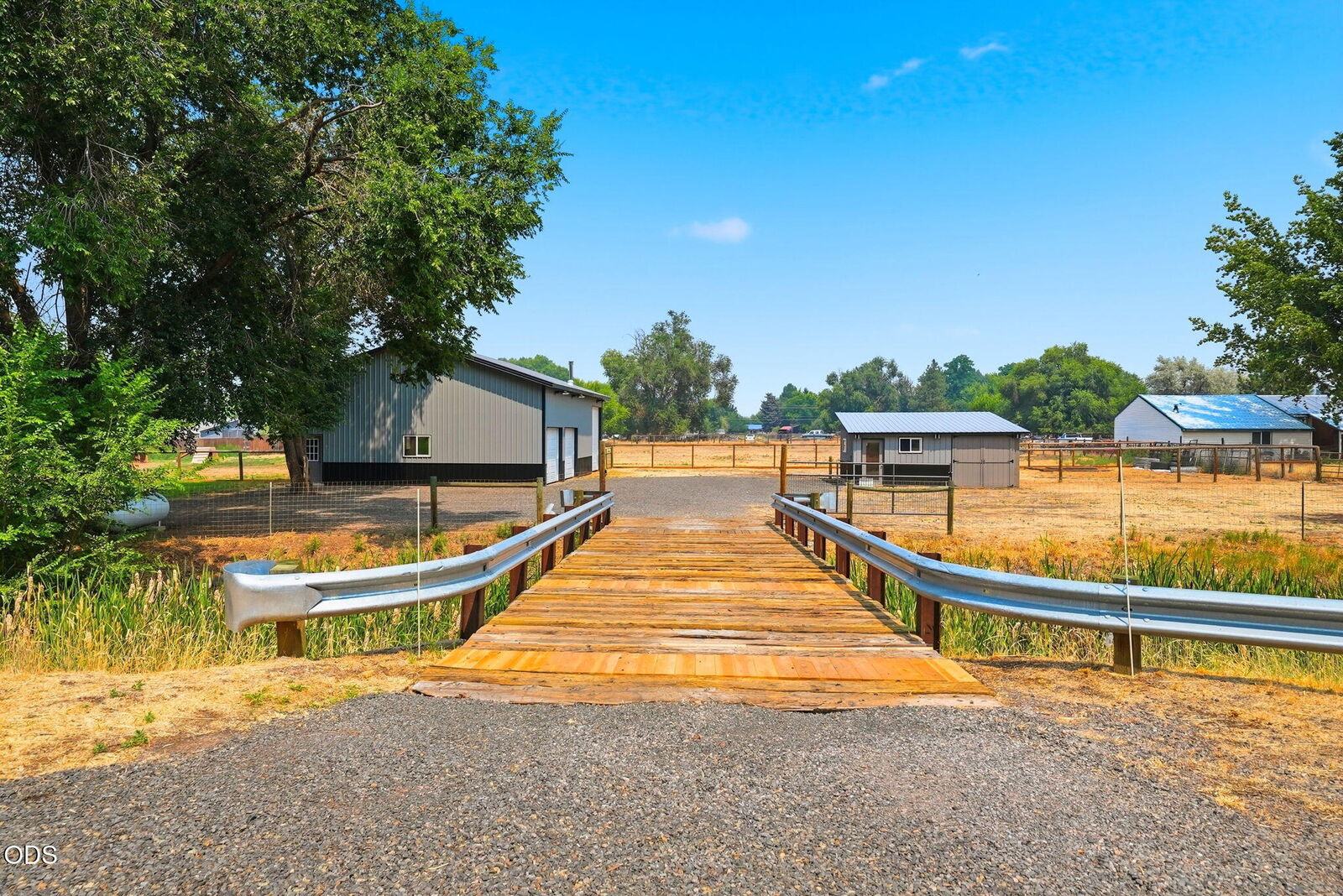 Property Photo:  1475 SE Carey Foster Road  OR 97754 