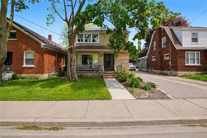 39 Henry Street — photo 1