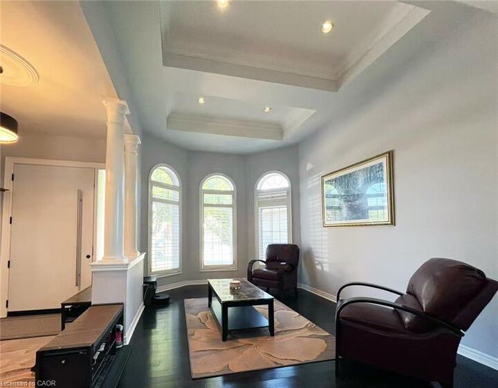Property Photo:  7 Tandem Court  ON L9K 1M1 