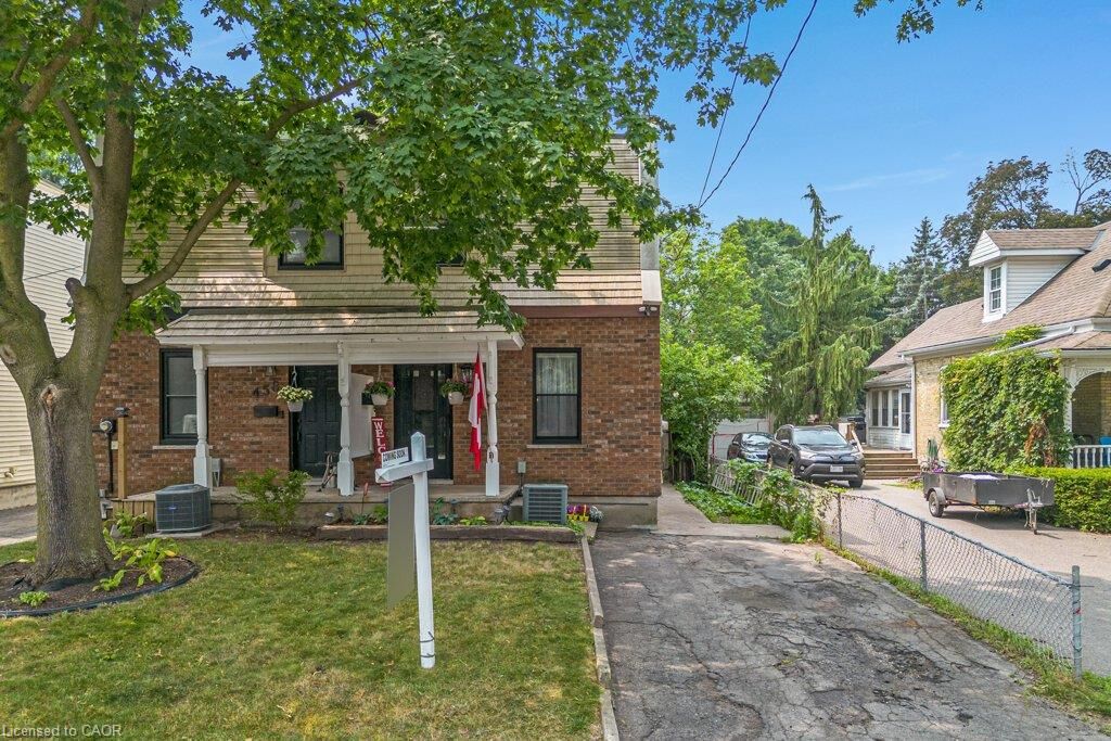 Property Photo: 456 Margaret Street ON N3H 3X7