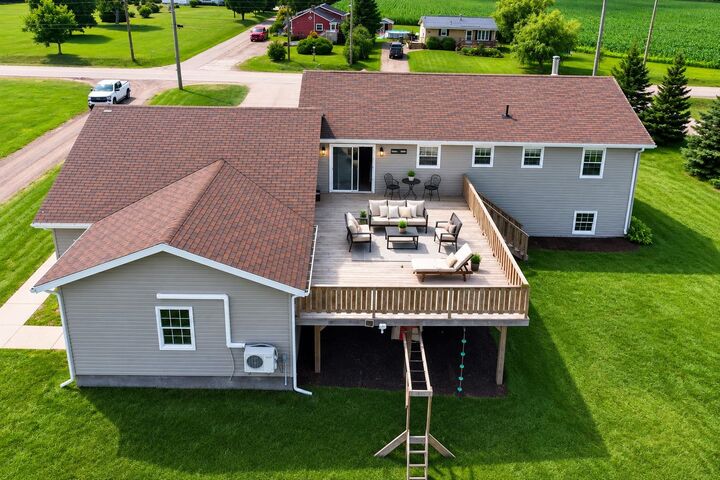 Property Photo:  207 North Drive  PE C1N 4E9 