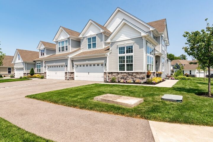 Property Photo:  36 Phoebe St 36  MA 01844 