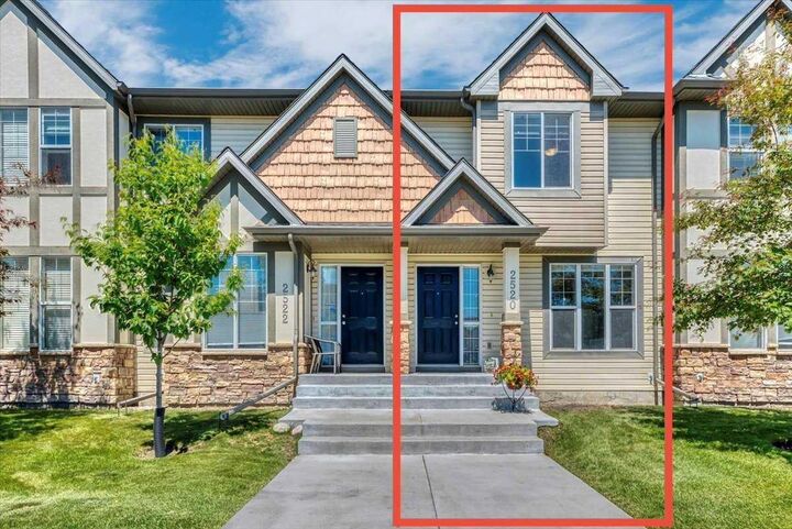 Property Photo: 2520 Eversyde Avenue SW AB T2Y 5G8