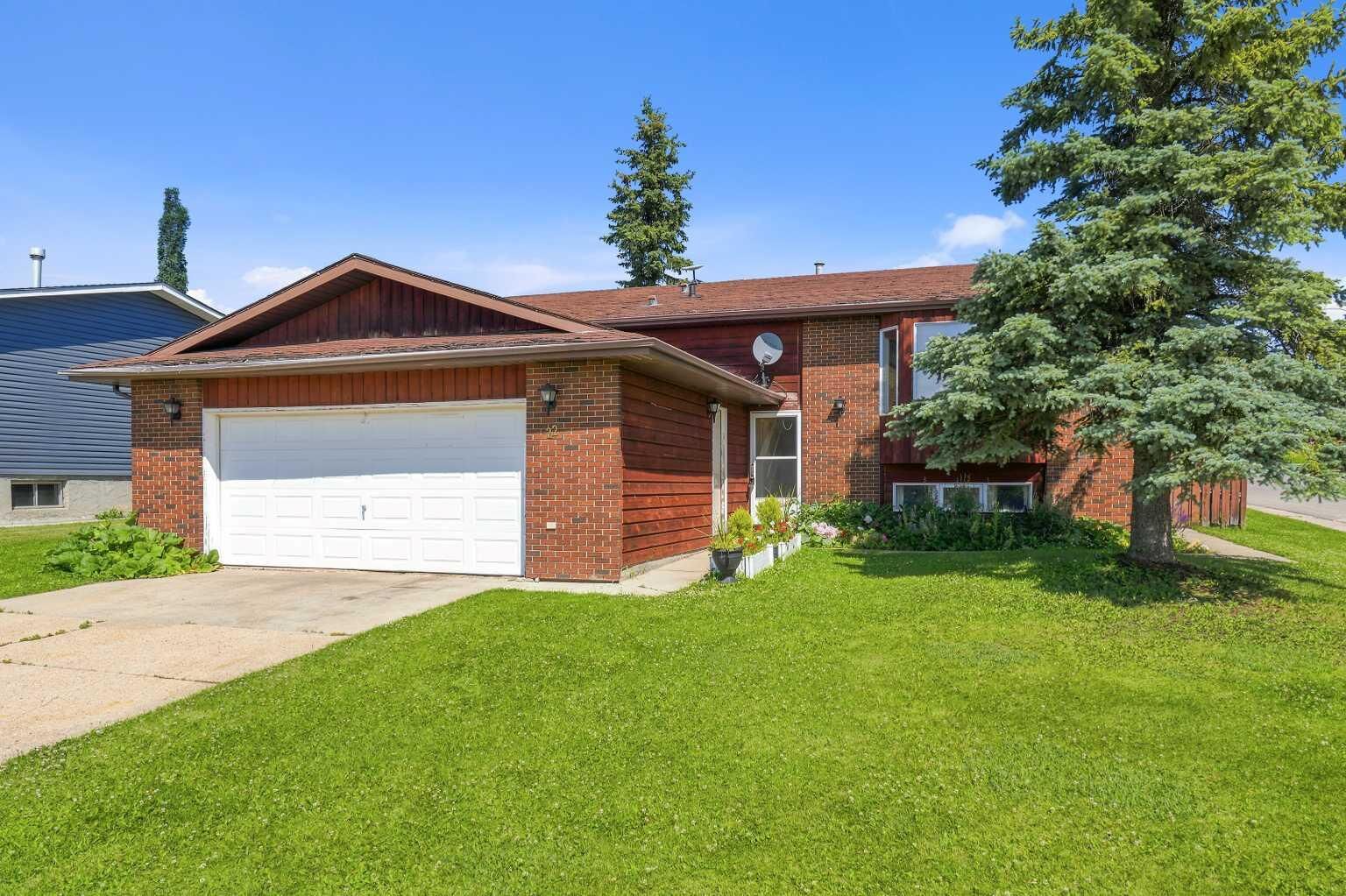 Property Photo: 22 Hillside Avenue AB T0G 2C0