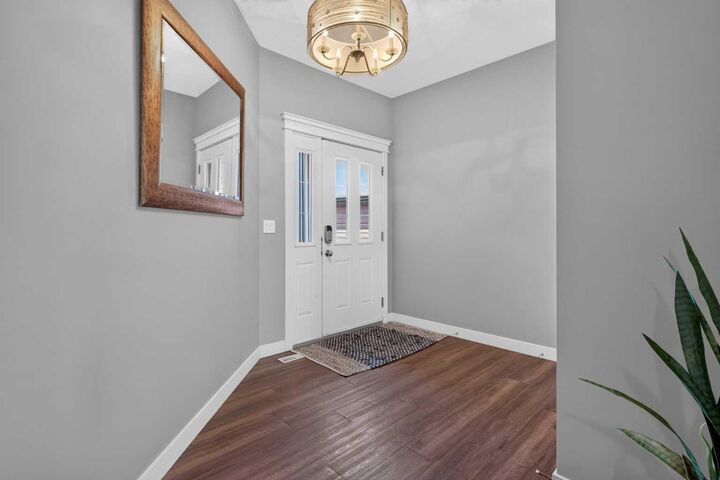 Property Photo: 47 Evanscrest Way NW AB T3P 0P2