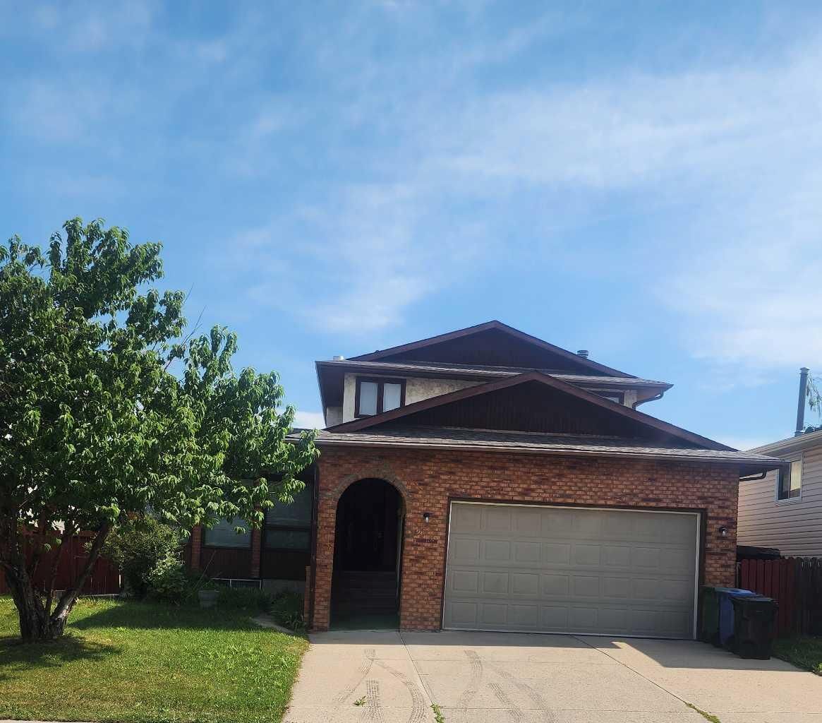 Property Photo:  39 Whiteram Close NE  AB T1Y 5X8 