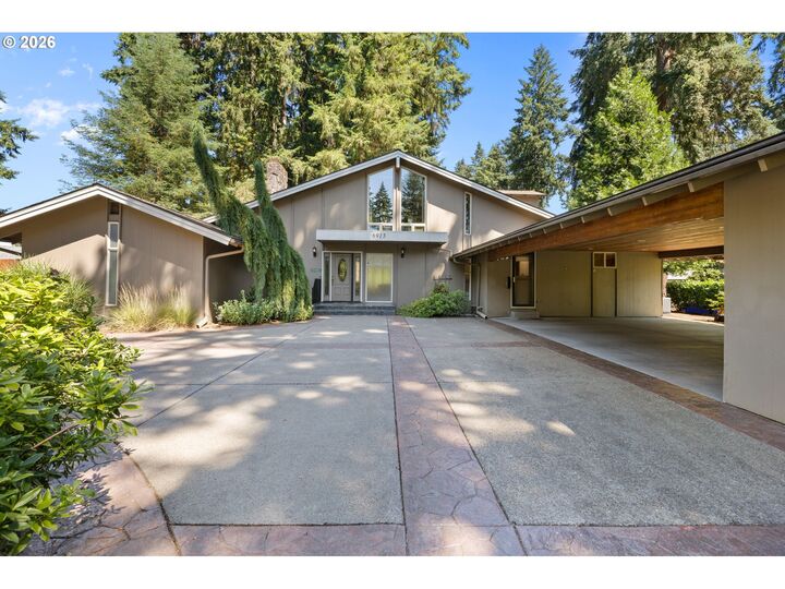Property Photo:  6913 NE 75th Ave  WA 98662 