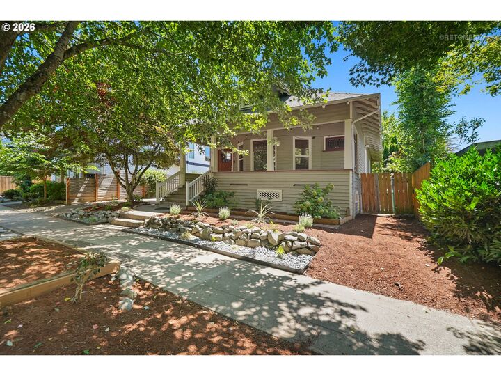 Property Photo:  1116 SE Tenino St  OR 97202 