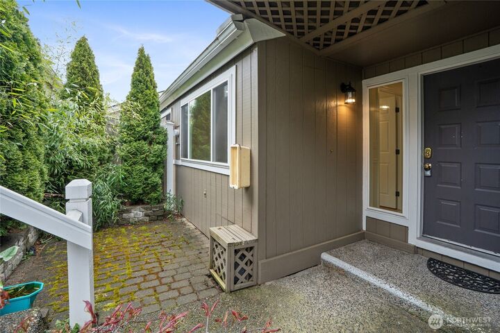 Property Photo: 3213 SW 319th Place 19 WA 98023