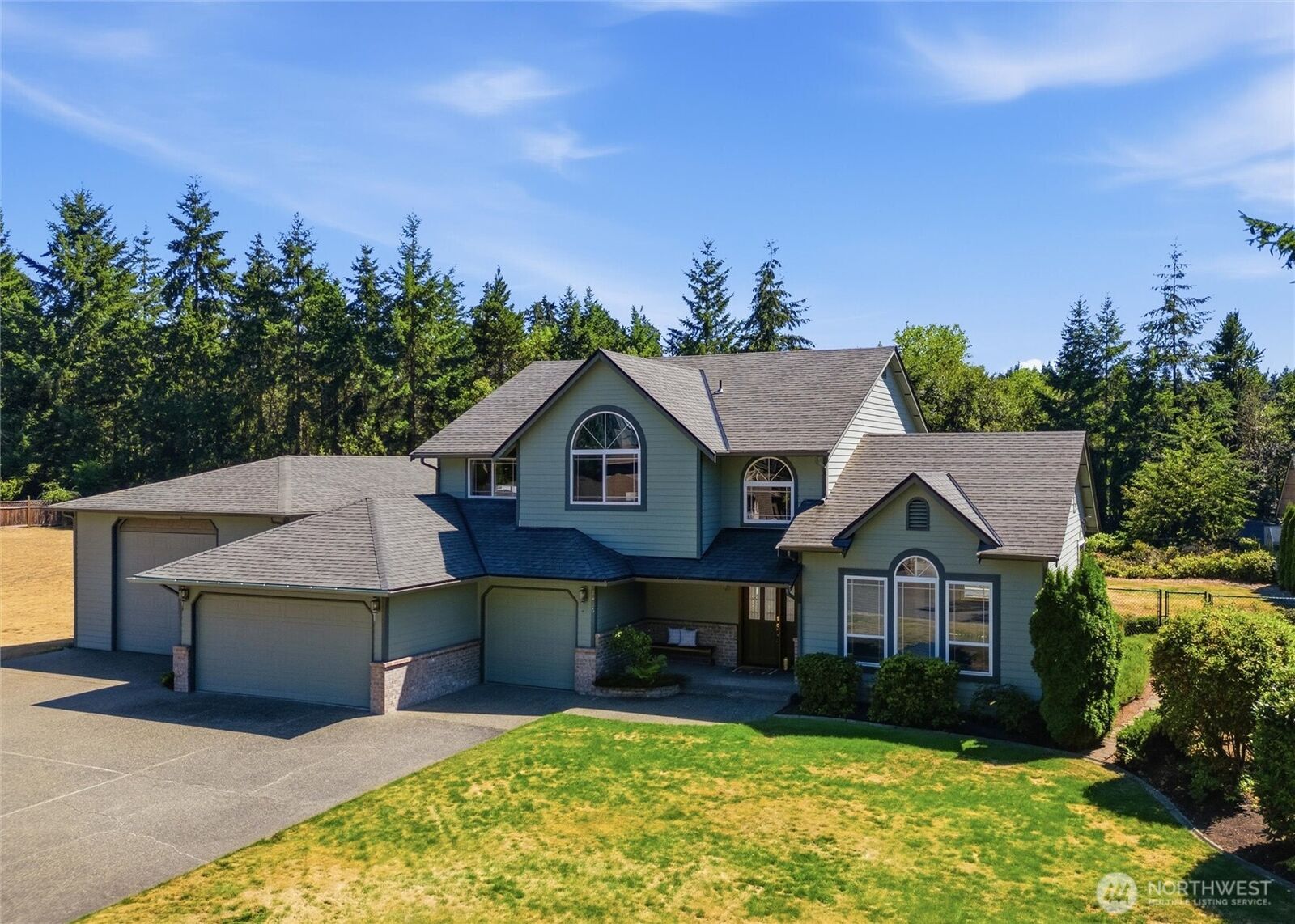 Property Photo:  2426 SE Celebrity Court  WA 98367 