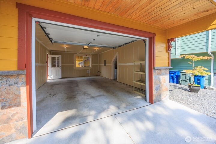 Property Photo:  521  Avenue C  WA 98290 