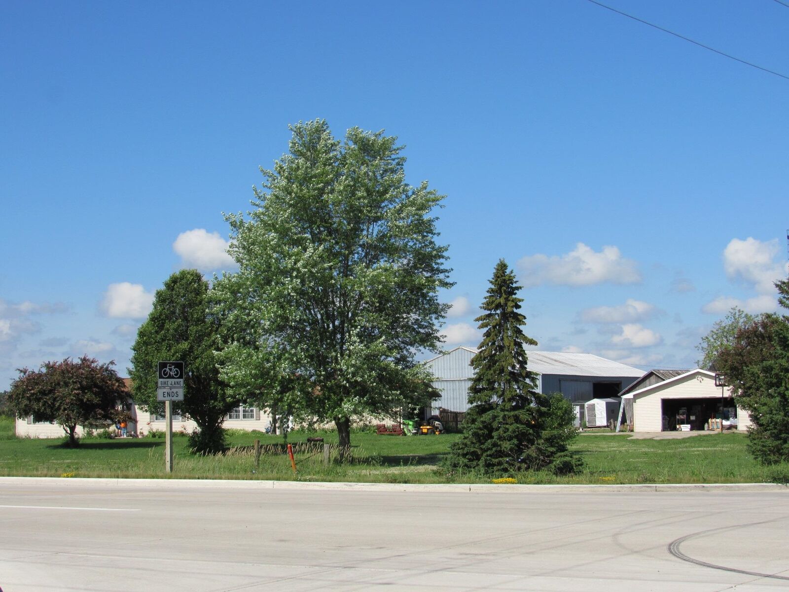 Property Photo:  251 W Ripple Avenue  WI 54902 