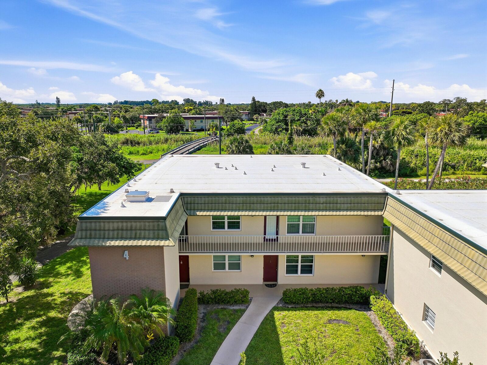 Property Photo:  4 Vista Gardens Trail Unit 207  FL 32962 