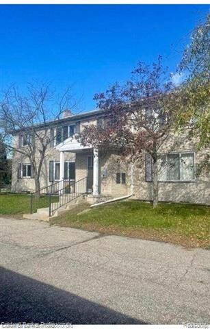 Property Photo: 510 Montrose Avenue 4 MI 48073