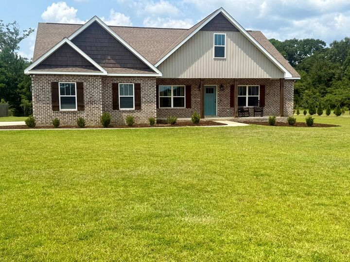 Property Photo: 497 Patterson Rd AL 36301